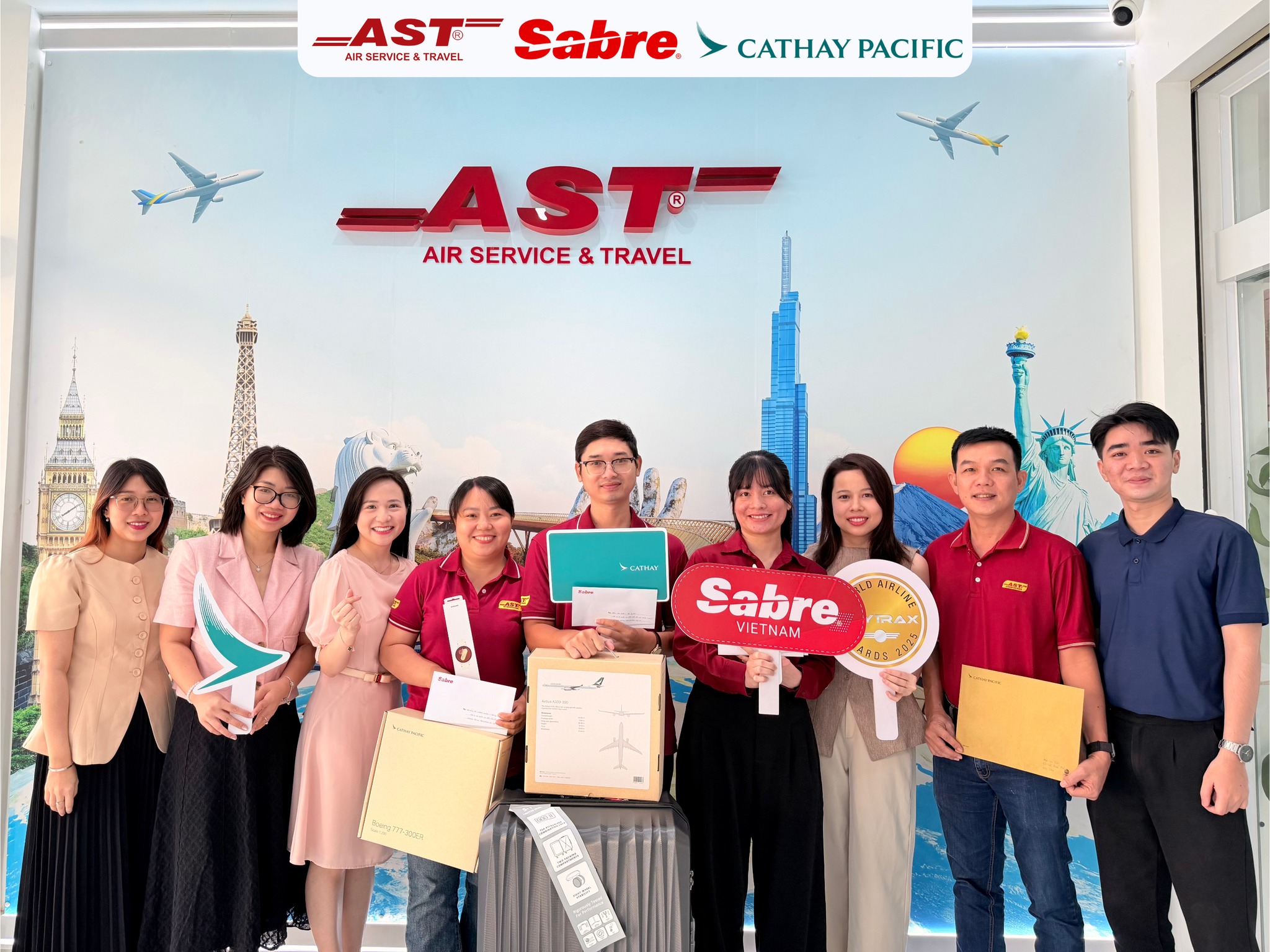 KHAI XUÂN RỰC RỠ - AST TRAVEL GẶT HÁI "CƠN MƯA" GIẢI THƯỞNG!